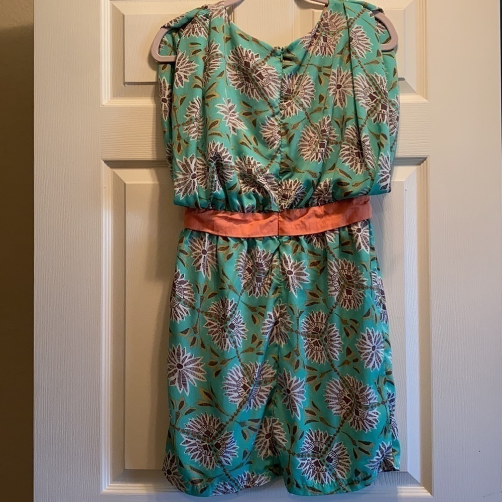 Esley Dress - Picture 3 of 4
